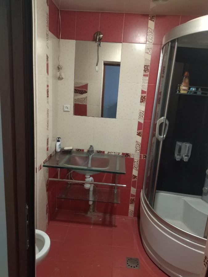 Abovyan 36 Apt & Tour 耶烈万 外观 照片